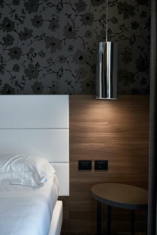 Link124 Hotel Parma Eksteriør bilde