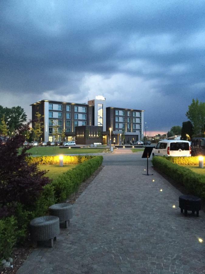 Link124 Hotel Parma Eksteriør bilde